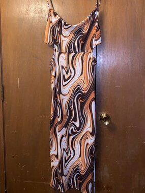 Endless Blu Brown, Tan, Cream marble dress with waist cut outs and a slit